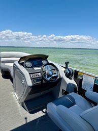 Crab Island Pontoon Rental: Tiki Bar Kick-Off, Lily Pad, Bluetooth Sound & More image 9