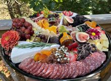 Thumbnail image for Customizable Hamptons Charcuterie Boards & Grazing Tables