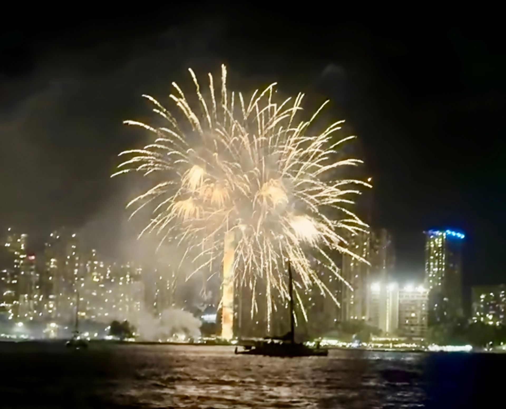 Waikiki Fireworks Catamaran Cruise: BYOB Party Sail for Bachelorettes, Birthdays & Groups image 2