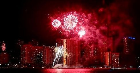 Waikiki Fireworks Catamaran Cruise: BYOB Party Sail for Bachelorettes, Birthdays & Groups image 11