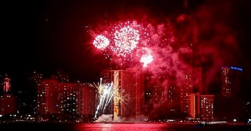 Waikiki Fireworks Catamaran Cruise: BYOB Party Sail for Bachelorettes, Birthdays & Groups image 11