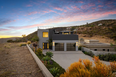 Wander Malibu Canyon: 4 BR Canyon Retreat with Stunning Views image 1