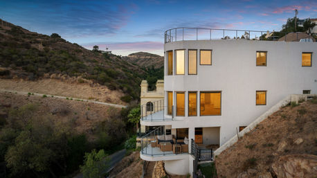 Wander Malibu Canyon: 4 BR Canyon Retreat with Stunning Views image 14