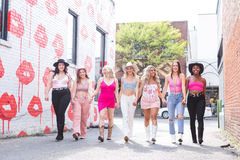 Thumbnail image for Iconic Nashville Photoshoot for Your Own Professional VOGUE Glam' Photos