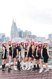 Iconic Nashville Photoshoot for Your Own Professional VOGUE Glam' Photos image 15