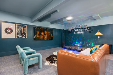 The Weekender CLT: Pickleball, Hot Tub, Firepit, Karaoke + Arcade (Sleeps 23) image 35