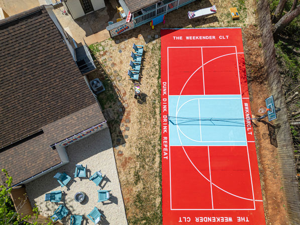 The Weekender CLT: Pickleball, Hot Tub, Firepit, Karaoke + Arcade (Sleeps 23) image 1