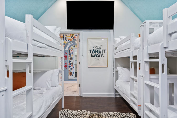 The Weekender CLT: Pickleball, Hot Tub, Firepit, Karaoke + Arcade (Sleeps 23) image 98