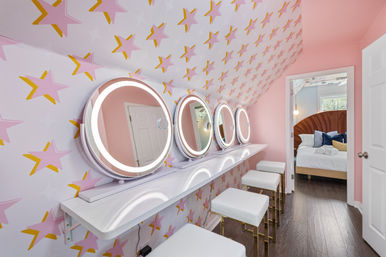 The Weekender CLT: Pickleball, Hot Tub, Firepit, Karaoke + Arcade (Sleeps 23) image 51