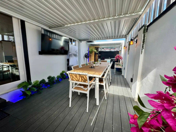The Serenity Villa: Spa, Sauna & Stylish Comfort image 20