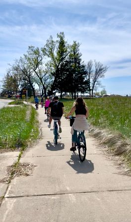 Bike & Coffee Tour of Grand Haven: 3 Cafe Stops, Beach Adventure + Local Guide image 18