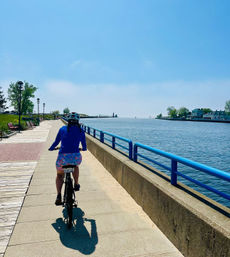 Bike & Coffee Tour of Grand Haven: 3 Cafe Stops, Beach Adventure + Local Guide image 3
