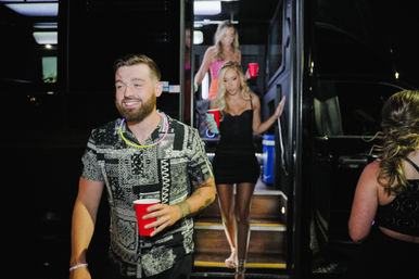 Nightclub on Wheels: Lounge Entry, Private Party Bus with Free Drinks + Photo Stop & Nightclub of Your Choice with Free Entry image 9