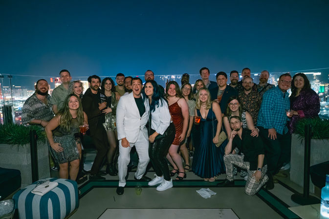 Nightclub on Wheels: Lounge Entry, Private Party Bus with Free Drinks + Photo Stop & Nightclub of Your Choice with Free Entry image 8