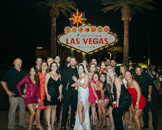 Nightclub on Wheels: Lounge Entry, Private Party Bus with Free Drinks + Photo Stop & Nightclub of Your Choice with Free Entry image 37