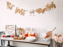 Thumbnail image for Insta-worthy Party Decor + Mimosa Bar Set Up