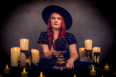 Astrology Reading Parties that Leave Your Guests Starry-Eyed image