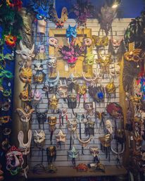 Headpiece-Making Class: Design Your Own Glam Look in the French Quarter image 2