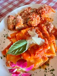 Ciao Down Naples: Italian Food Tour image 6