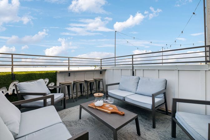 4-Story Country Music Themed Vacation Home: Rooftop, Hot Tub + Sweeping Views image 56