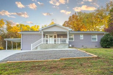 Nashville Vibes at Ivywood: Hot Tub, Fire Pit & Outdoor Dining image 32