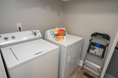 Nashville Vibes at Ivywood: Hot Tub, Fire Pit & Outdoor Dining image 23