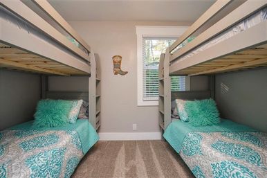 Nashville Vibes at Ivywood: Hot Tub, Fire Pit & Outdoor Dining image 15