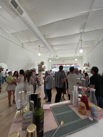 The Groovy Boozy: AZ’s Most Aesthetic Mobile Bar & Poolside Bar Service image 15