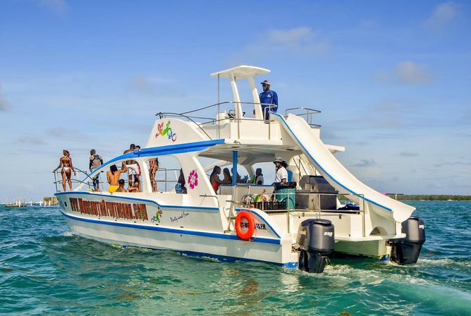 Private Party Boat with Snorkeling, Lunch, Unlimited Drinks & Sand-Bar image 9