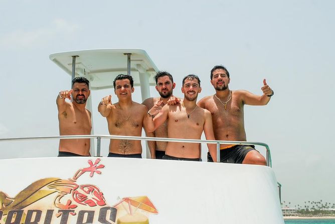 Private Party Boat with Snorkeling, Lunch, Unlimited Drinks & Sand-Bar image 23