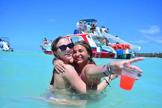 Private Party Boat with Snorkeling, Lunch, Unlimited Drinks & Sand-Bar image 14