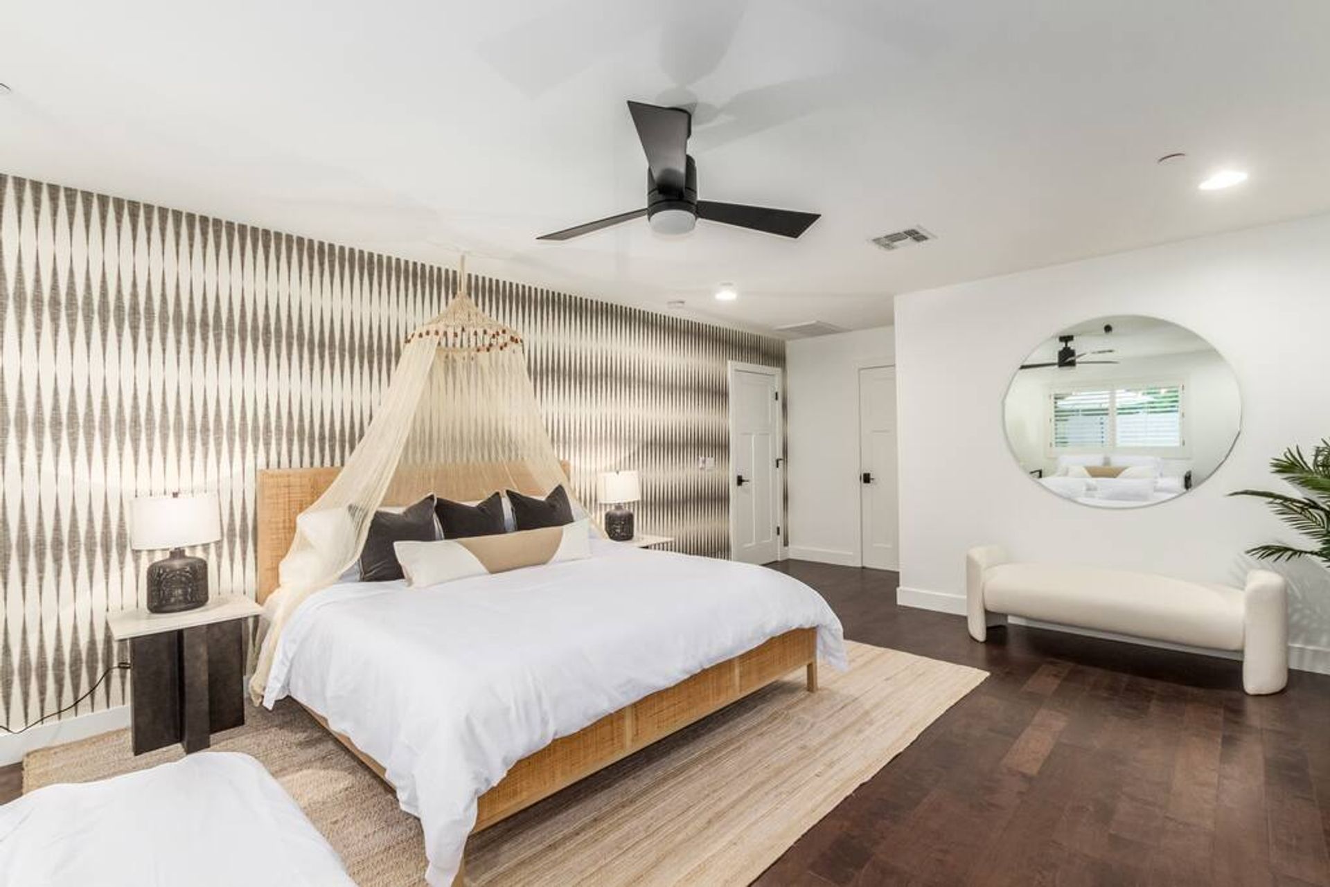 Tropic Oasis II: Bali-Inspired Villa with Heated Pool, Putting Green & Outdoor Lounge image 2