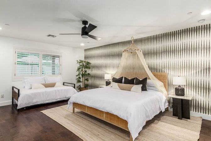 Tropic Oasis II: Bali-Inspired Villa with Heated Pool, Putting Green & Outdoor Lounge image 23
