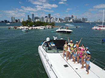 Miami Magic: 55' SeaRay Party on the Water image 5