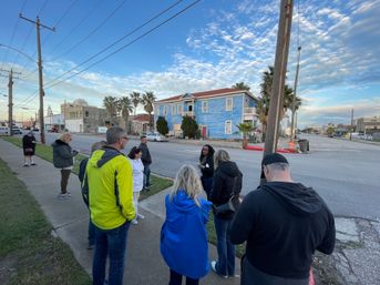 Historic Galveston Walking Tour: Fun & Informative Guided Experience image 3