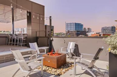 Artisan Retreat: Rooftop Pool, City Views + Walk to Broadway image 22
