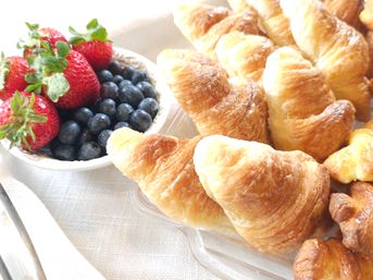 Bountiful Breakfast Bar: In-Home Gourmet Buffet Experience image 14