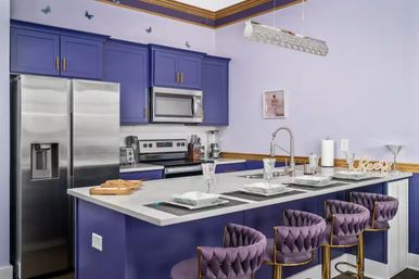 Glam Haus: Designer Getaway Near Broadway with Rooftop Deck image 9