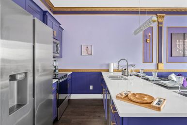 Glam Haus: Designer Getaway Near Broadway with Rooftop Deck image 11