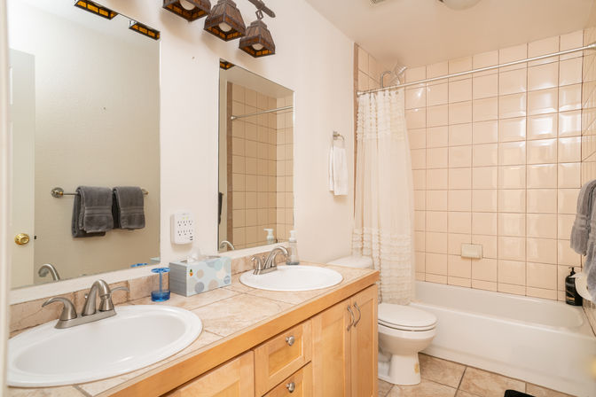 “Sunnyside Compound” VIP Lodging Bundle in a Prime Location (420-Friendly) image 13