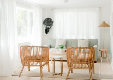 Oceanfront 7-Bed Home with Grass Backyard & Grill image 5