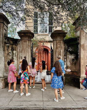 Tour the Charm and Character of Charleston with Gossip & Stories from the Lid Lady image 5