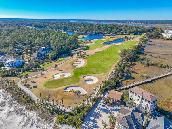 Luxury 7BR Rental with Ocean Views & Private Pool image 10