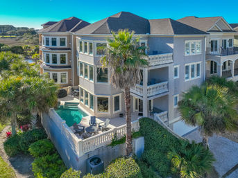 Luxury 7BR Rental with Ocean Views & Private Pool image 4
