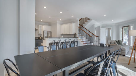 Luxury 7BR Rental with Ocean Views & Private Pool image 19