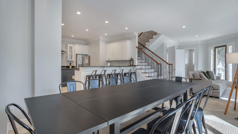 Luxury 7BR Rental with Ocean Views & Private Pool image 19