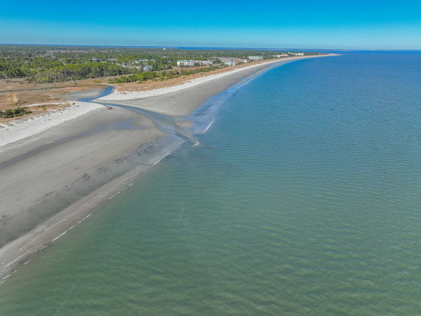 Luxury 7BR Rental with Ocean Views & Private Pool image 20