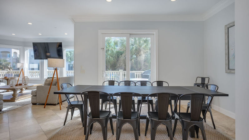 Luxury 7BR Rental with Ocean Views & Private Pool image 45