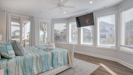 Luxury 7BR Rental with Ocean Views & Private Pool image 42