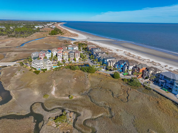 Luxury 7BR Rental with Ocean Views & Private Pool image 46